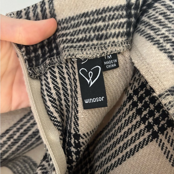 Windsor Plaid Mini Skirt | Beige Black Checkered | Size M - Picture 2 of 7